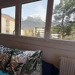 公寓 Modern Alpine Gem Flat With Mountain Views 萨莱切