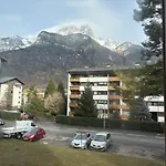 Modern Alpine Gem Flat With Mountain Views 萨莱切