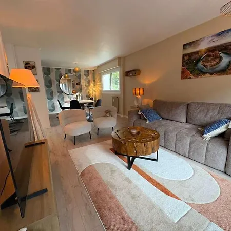 Modern Alpine Gem Flat With Mountain Views *