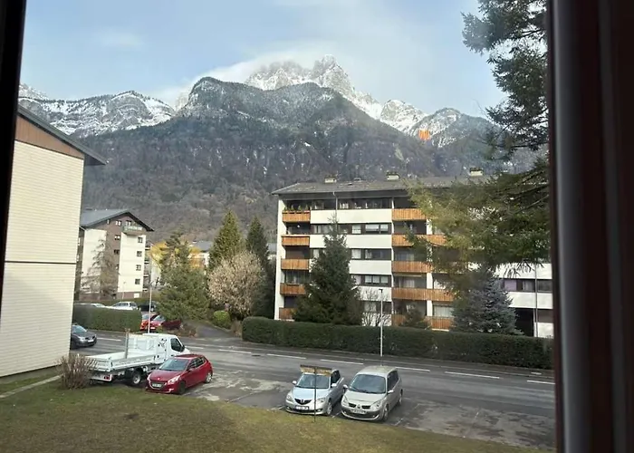 Modern Alpine Gem Flat With Mountain Views サランシュ